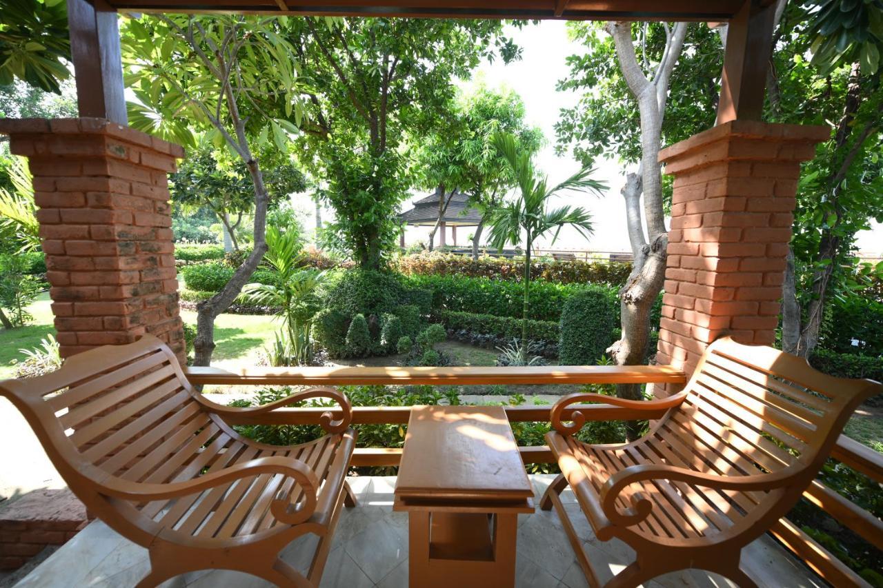 Aye Yar River View Resort Bagan Exterior foto